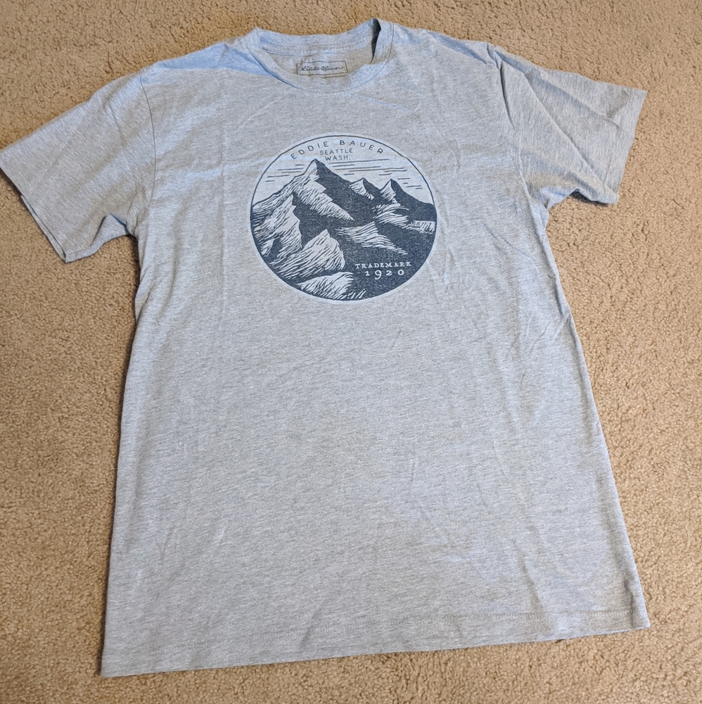 Eddie Bauer t shirt